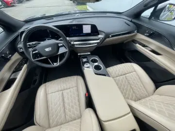 CADILLAC LYRIQ Sport 600e AWD - Vollausst.  549 EUR mtl.