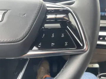 CADILLAC LYRIQ Sport 600e AWD - Vollausst.  549 EUR mtl.