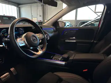 MERCEDES-BENZ GLA 250e AMG-Line