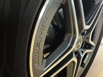 MERCEDES-BENZ GLA 250e AMG-Line