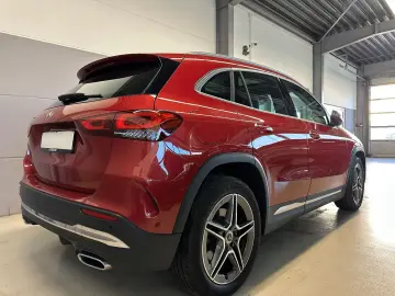 MERCEDES-BENZ GLA 250e AMG-Line