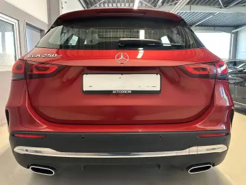 MERCEDES-BENZ GLA 250e AMG-Line