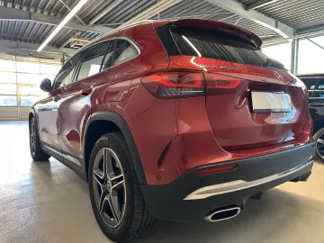 MERCEDES-BENZ GLA 250e AMG-Line