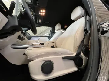 MERCEDES-BENZ GLA 180d Progressive