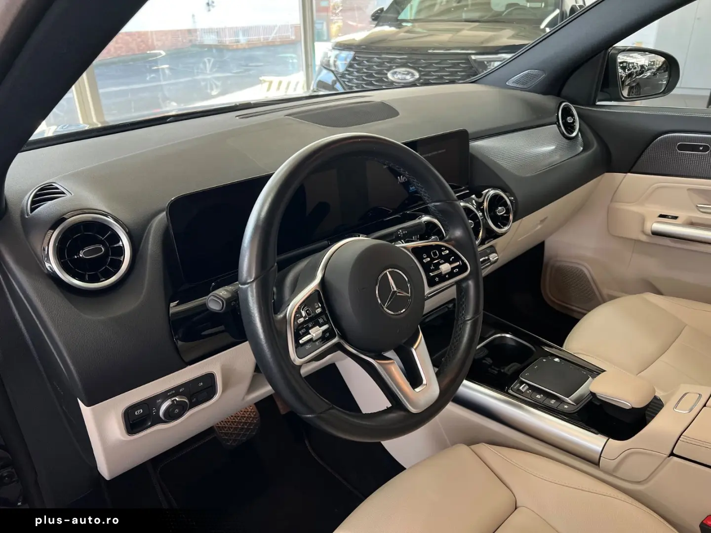 MERCEDES-BENZ GLA 180d Progressive