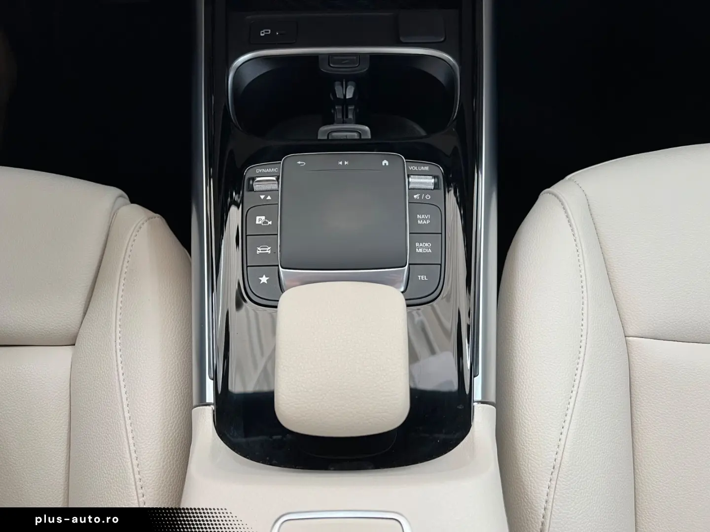 MERCEDES-BENZ GLA 180d Progressive