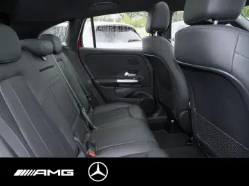 MERCEDES-BENZ GLA 180 d PROGRESSIVE