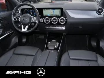 MERCEDES-BENZ GLA 180 d PROGRESSIVE