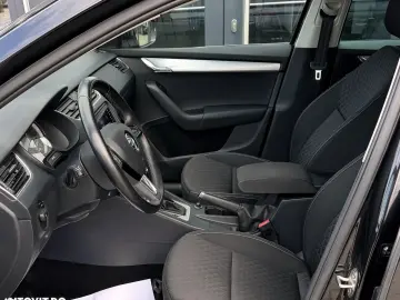 Skoda Octavia 2.0 TDI DSG Drive