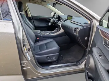 LEXUS NX 300h E-Four Luxury Pano Memory Sitze 360 Kame