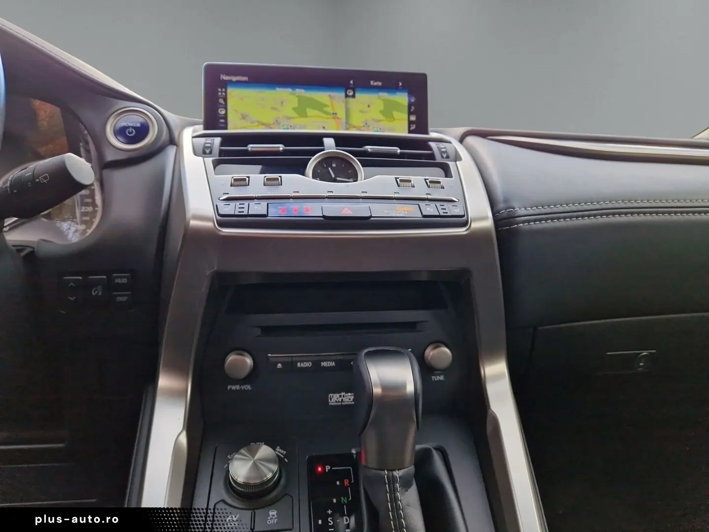 LEXUS NX 300h E-Four Luxury Pano Memory Sitze 360 Kame