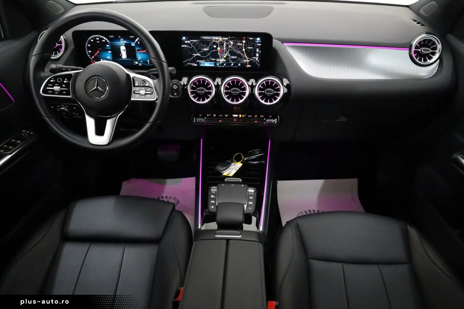 MERCEDES-BENZ GLA 200 Progressive