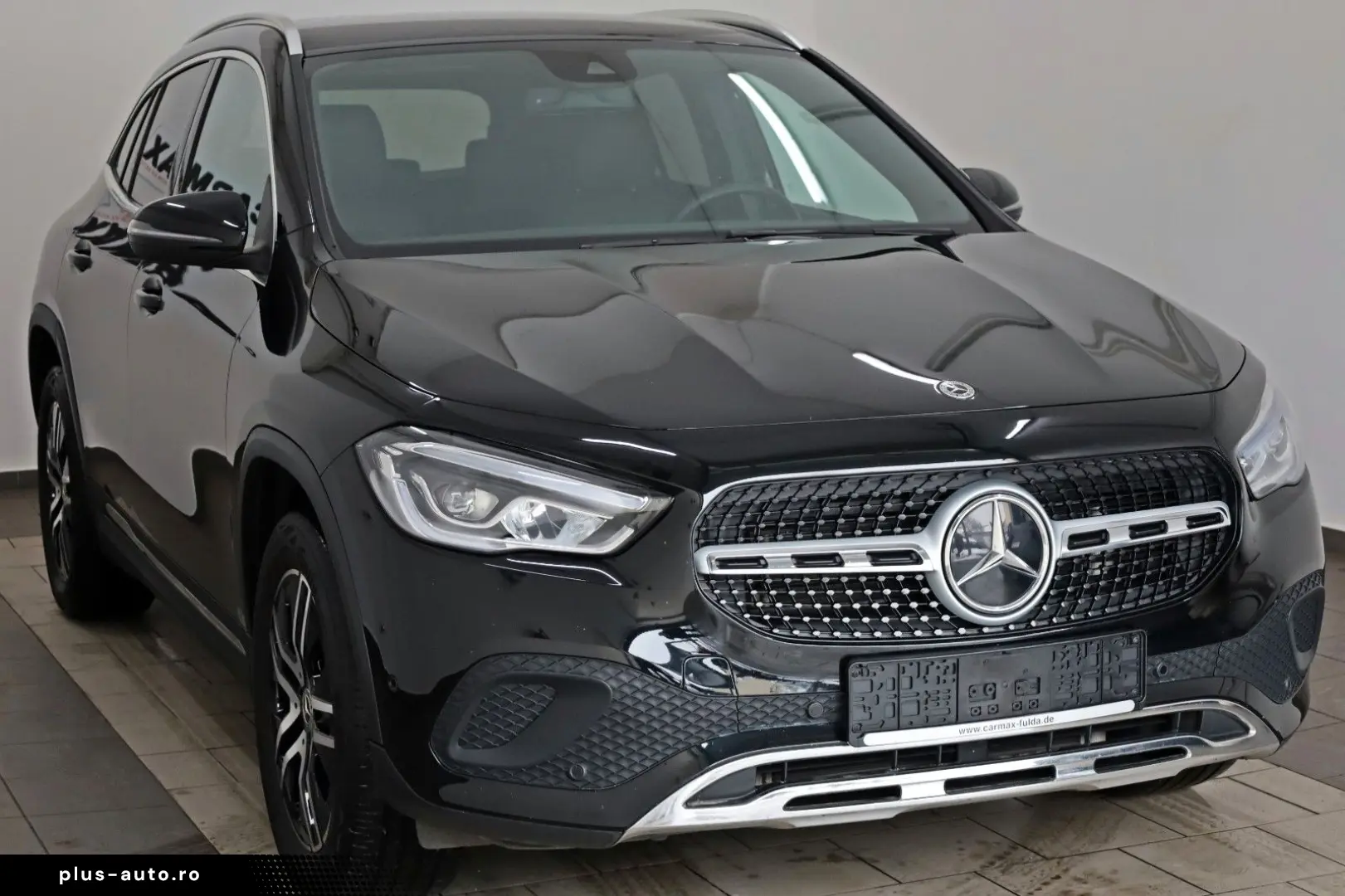 MERCEDES-BENZ GLA 200 Progressive