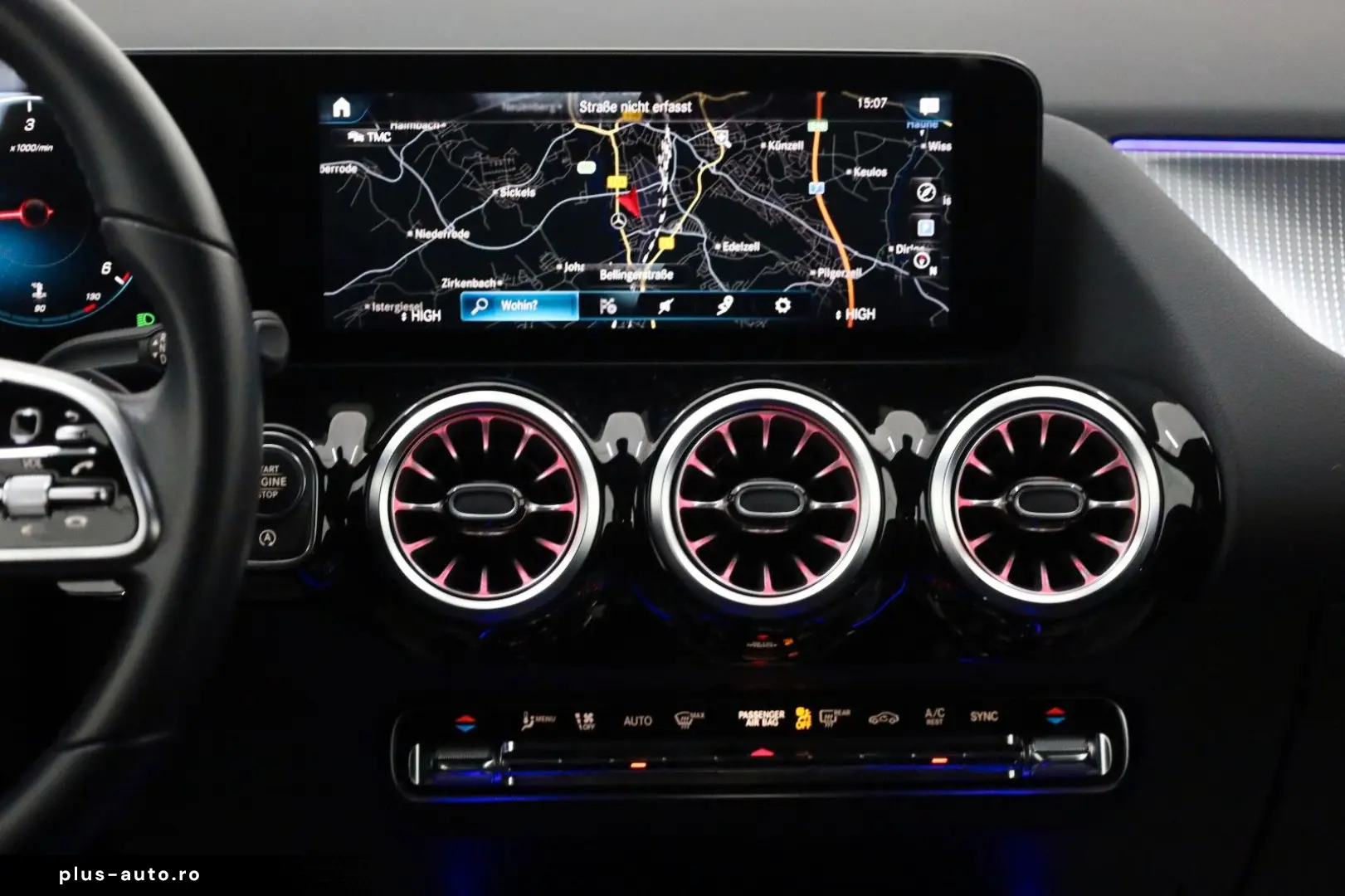 MERCEDES-BENZ GLA 200 Progressive