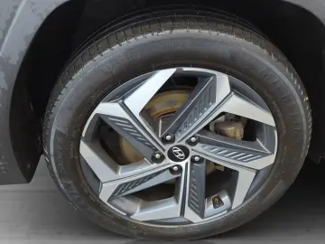 HYUNDAI TUCSON 1.6 T-GDI Trend Plug-In Hybrid 4WD