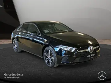 MERCEDES-BENZ A 250 e Lim LED Keyless Navi  CarPlay
