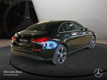 MERCEDES-BENZ A 250 e Lim LED Keyless Navi  CarPlay