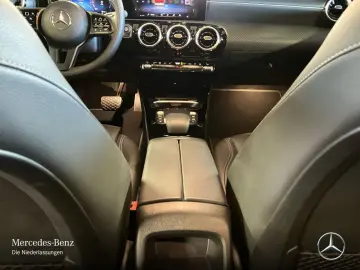 MERCEDES-BENZ A 250 e Lim LED Keyless Navi  CarPlay