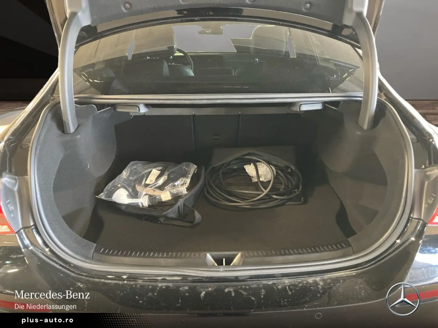 MERCEDES-BENZ A 250 e Lim LED Keyless Navi  CarPlay