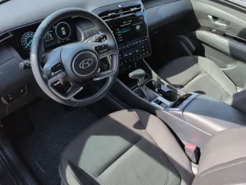 HYUNDAI Tucson 1.6 T-GDI Select