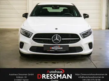 MERCEDES-BENZ A 220d Limousine Business NIGHT LED PDC