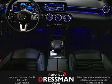 MERCEDES-BENZ A 220d Limousine Business NIGHT LED PDC