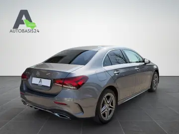 MERCEDES-BENZ A250e Limousine AMG Line  Kamera Ambiente LED