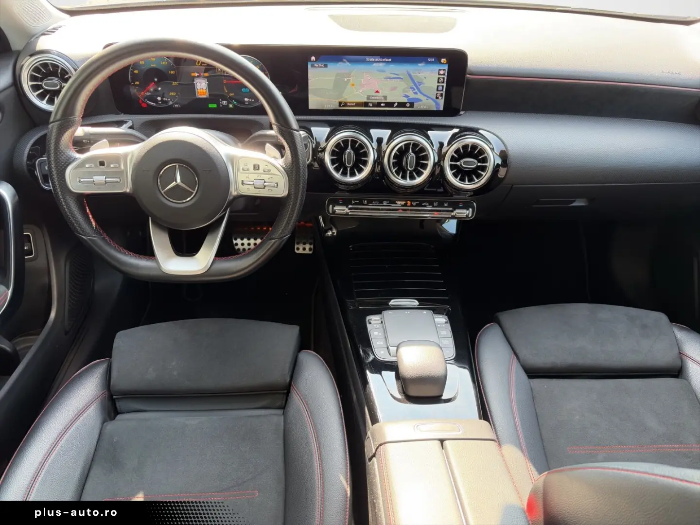 MERCEDES-BENZ A250e Limousine AMG Line  Kamera Ambiente LED