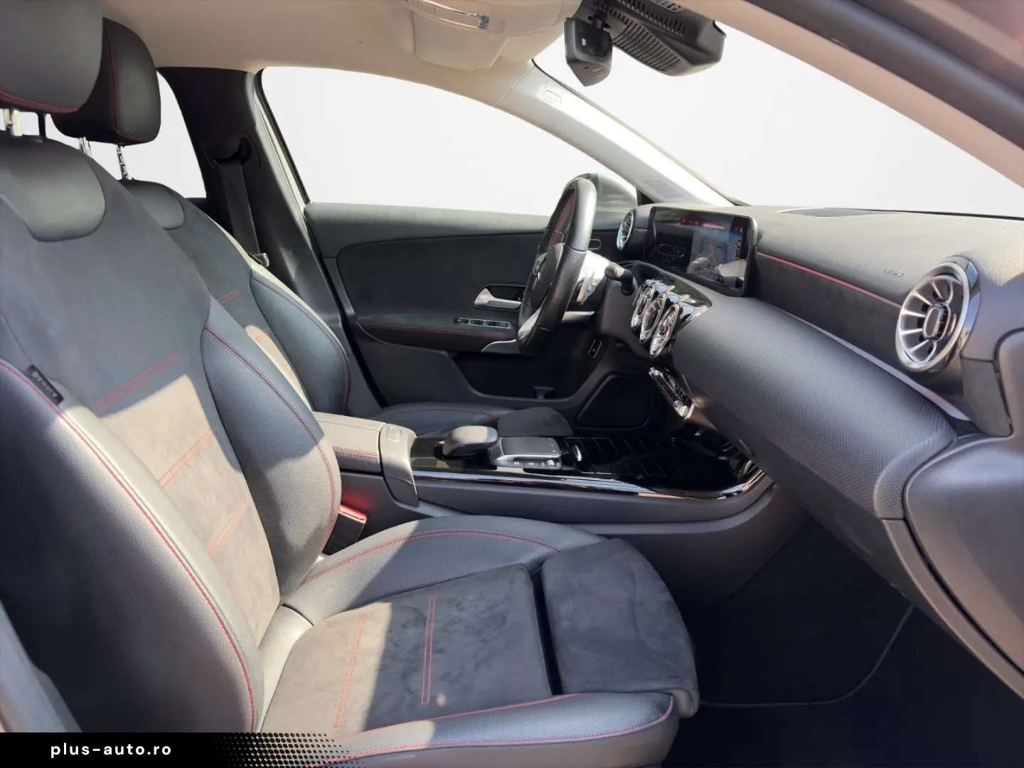 MERCEDES-BENZ A250e Limousine AMG Line  Kamera Ambiente LED