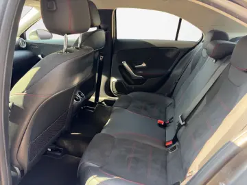 MERCEDES-BENZ A250e Limousine AMG Line  Kamera Ambiente LED