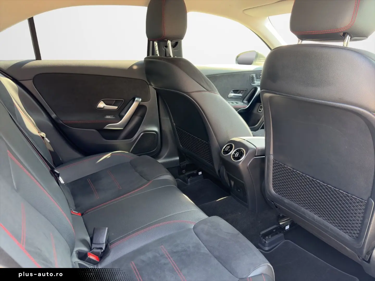 MERCEDES-BENZ A250e Limousine AMG Line  Kamera Ambiente LED