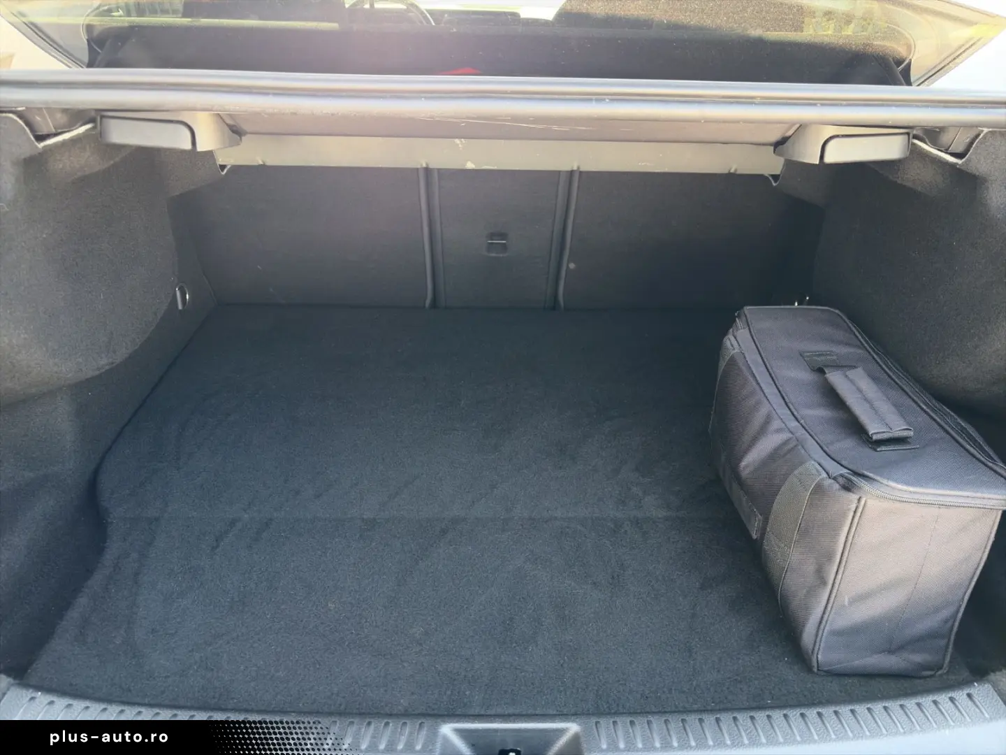 MERCEDES-BENZ A250e Limousine AMG Line  Kamera Ambiente LED