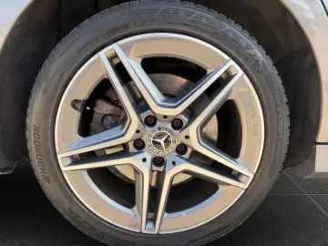 MERCEDES-BENZ A250e Limousine AMG Line  Kamera Ambiente LED