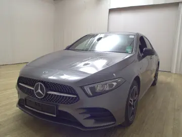 MERCEDES-BENZ A 250 Lim. e AMG-Line LED MBUX
