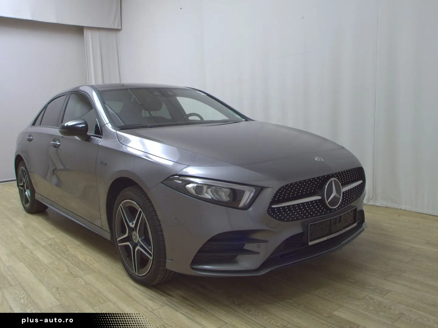 MERCEDES-BENZ A 250 Lim. e AMG-Line LED MBUX