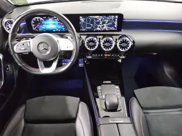 MERCEDES-BENZ A 250 Lim. e AMG-Line LED MBUX