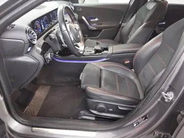 MERCEDES-BENZ A 250 Lim. e AMG-Line LED MBUX