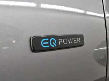 MERCEDES-BENZ A 250 Lim. e AMG-Line LED MBUX