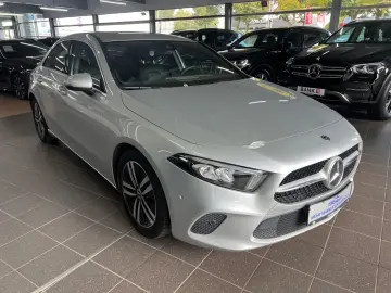 MERCEDES-BENZ A 180 d Limousine Progressive  LED