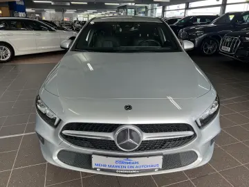 MERCEDES-BENZ A 180 d Limousine Progressive  LED