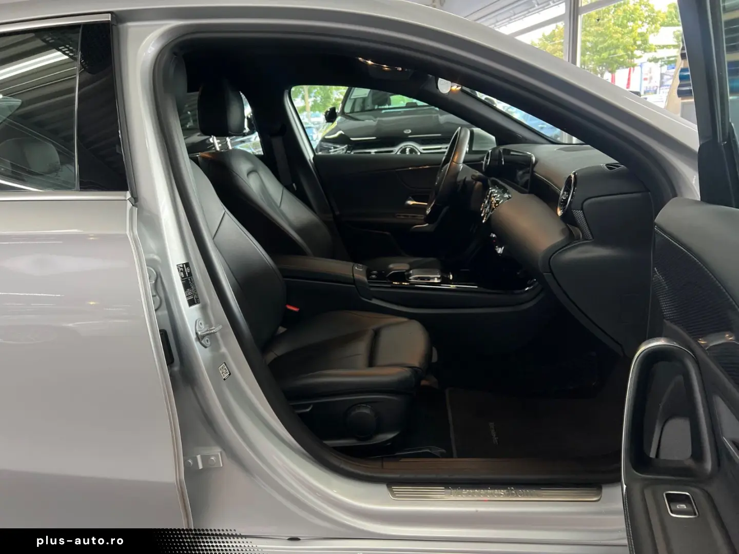 MERCEDES-BENZ A 180 d Limousine Progressive  LED