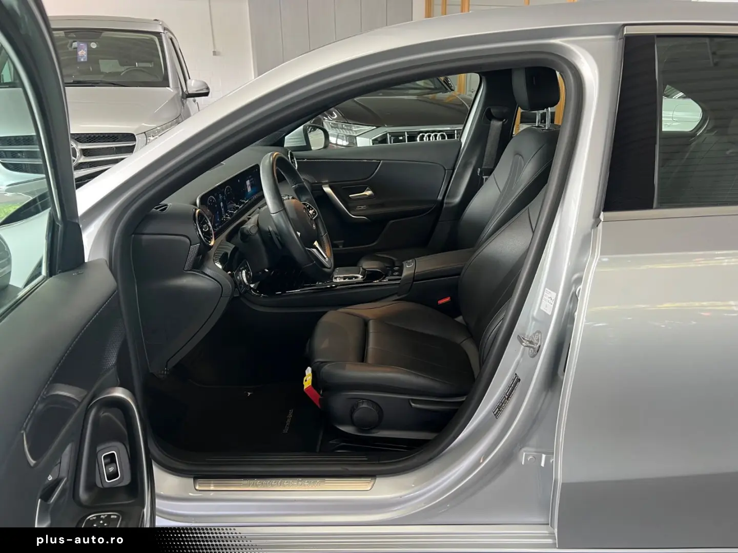 MERCEDES-BENZ A 180 d Limousine Progressive  LED