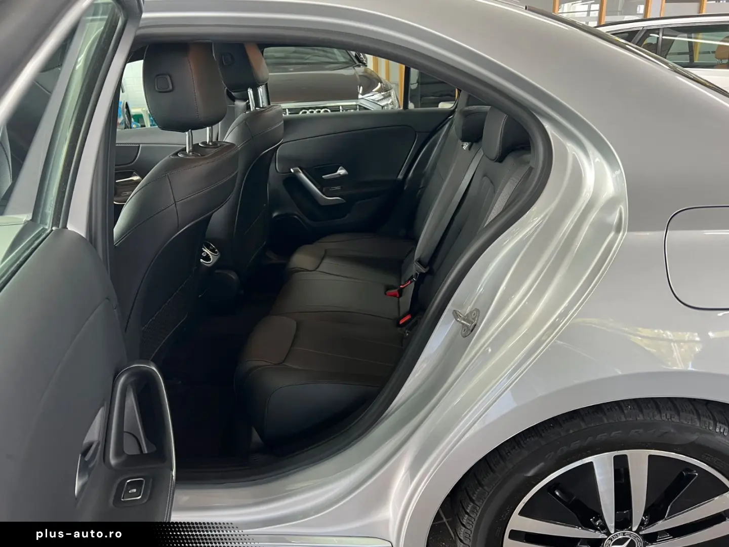 MERCEDES-BENZ A 180 d Limousine Progressive  LED