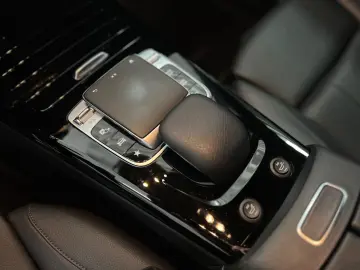 MERCEDES-BENZ A 180 d Limousine Progressive  LED