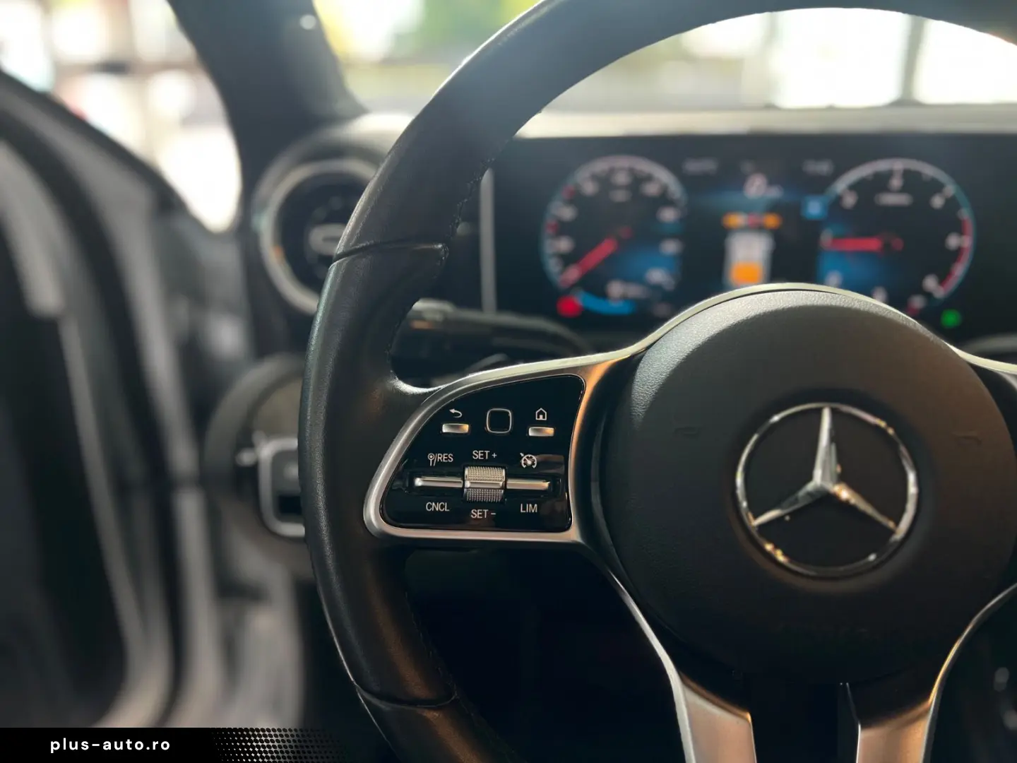 MERCEDES-BENZ A 180 d Limousine Progressive  LED