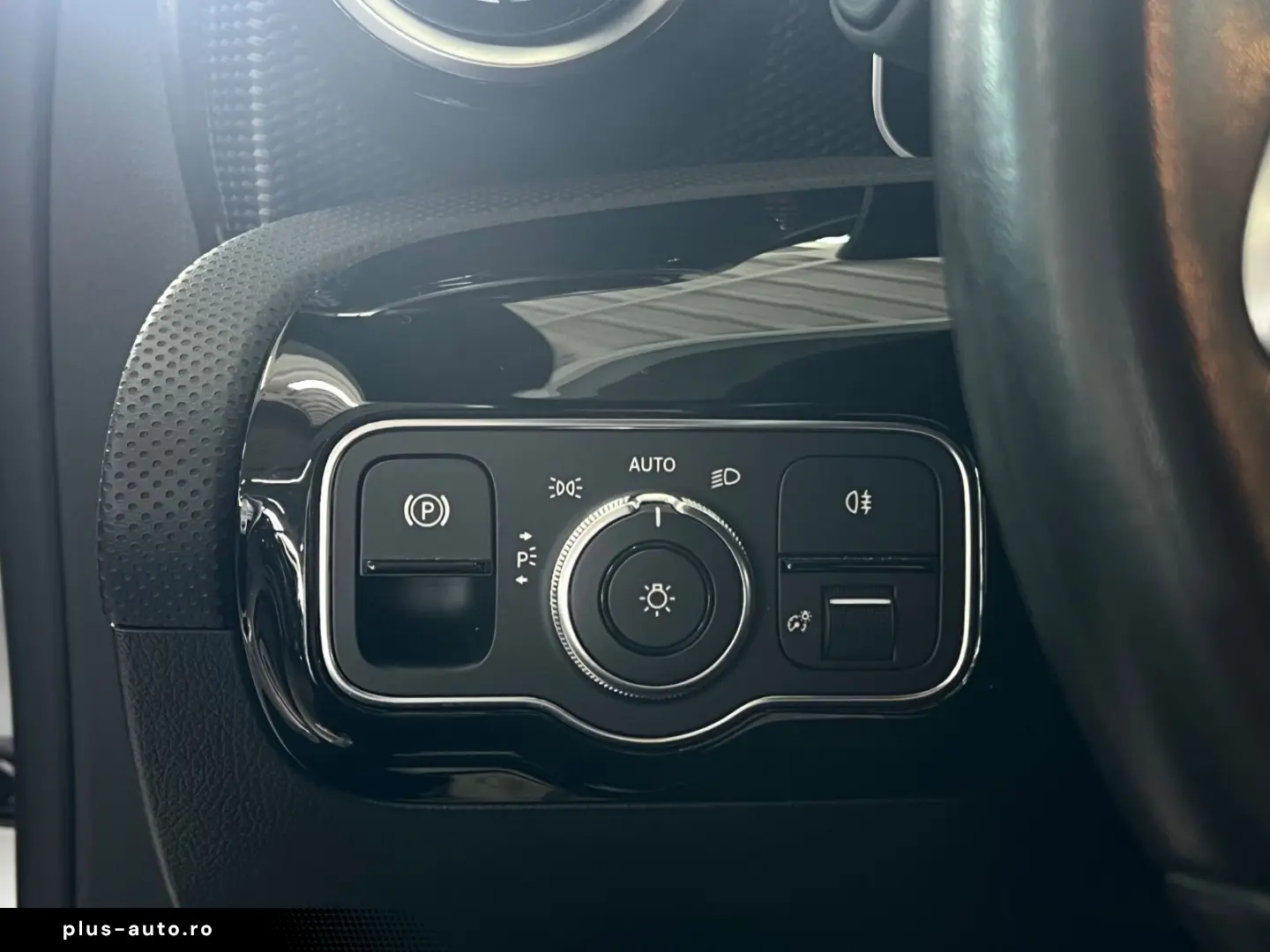 MERCEDES-BENZ A 180 d Limousine Progressive  LED