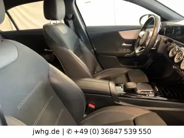 MERCEDES-BENZ A 250 e Lim Edition 2020 AMG Widescreen