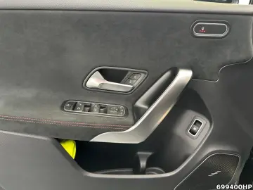 MERCEDES-BENZ A 250 e AMG Limousine Burmester 19