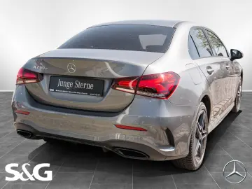 MERCEDES-BENZ A 250 e AMG Limousine  LED MBUX