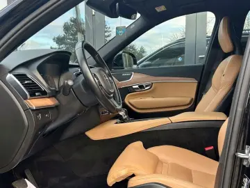 Volvo XC 90 D5 AWD Momentum
